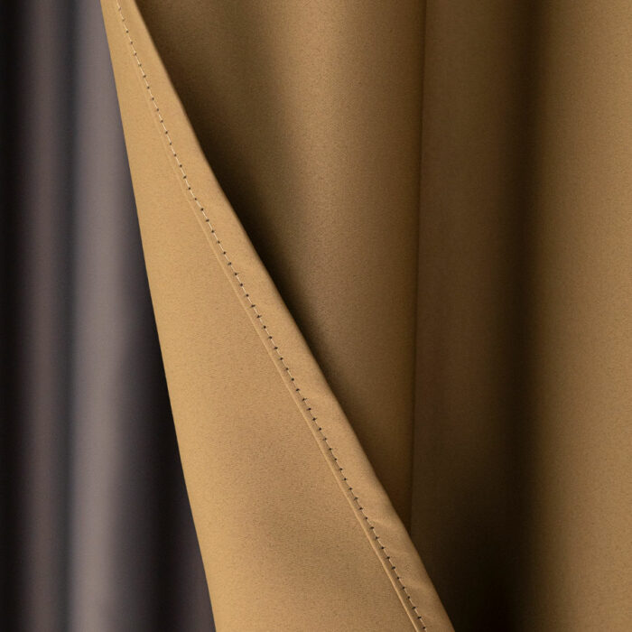 Zasłona gotowa zaciemniająca typu blackout na przelotkach 140 x 250 cm khaki DONA - obrazek 4