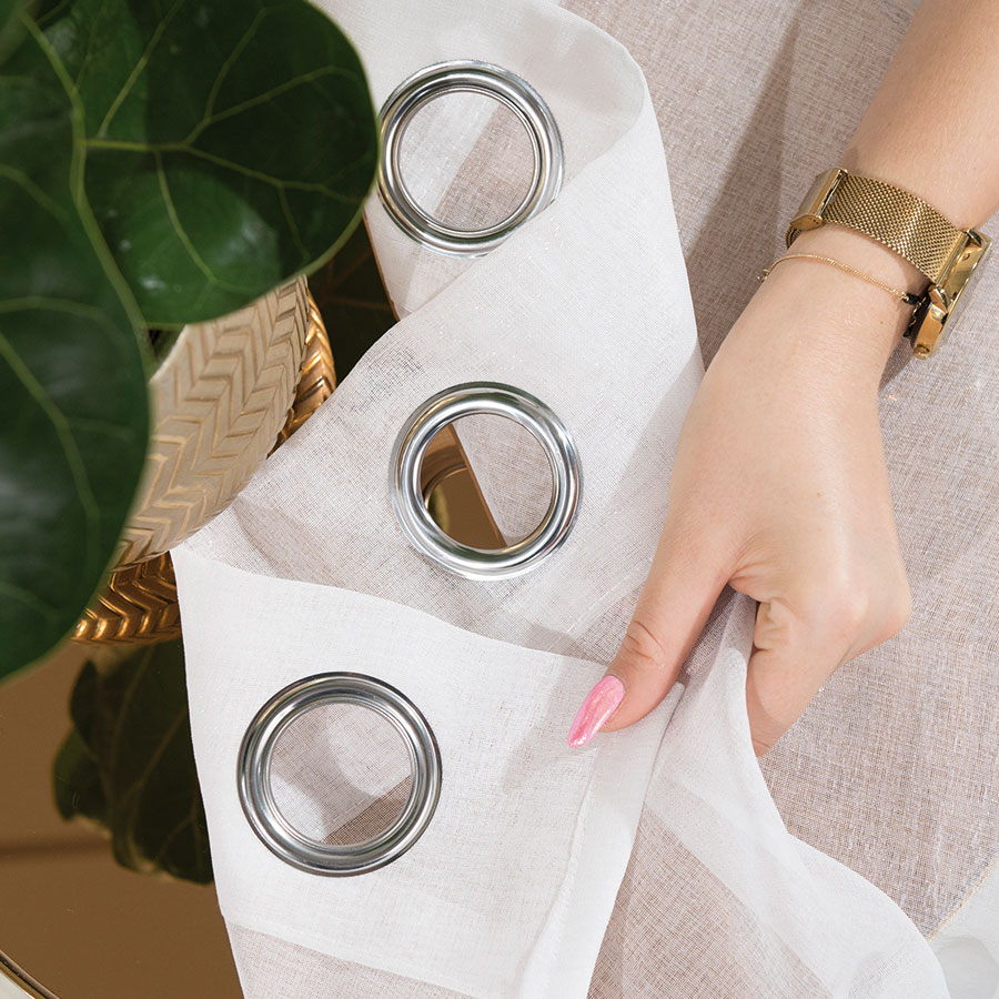 ETAMINA Firana gotowa na srebrnych przelotkach, szerokość 140 x wysokość 250cm, kolor 001 biały - obrazek 4